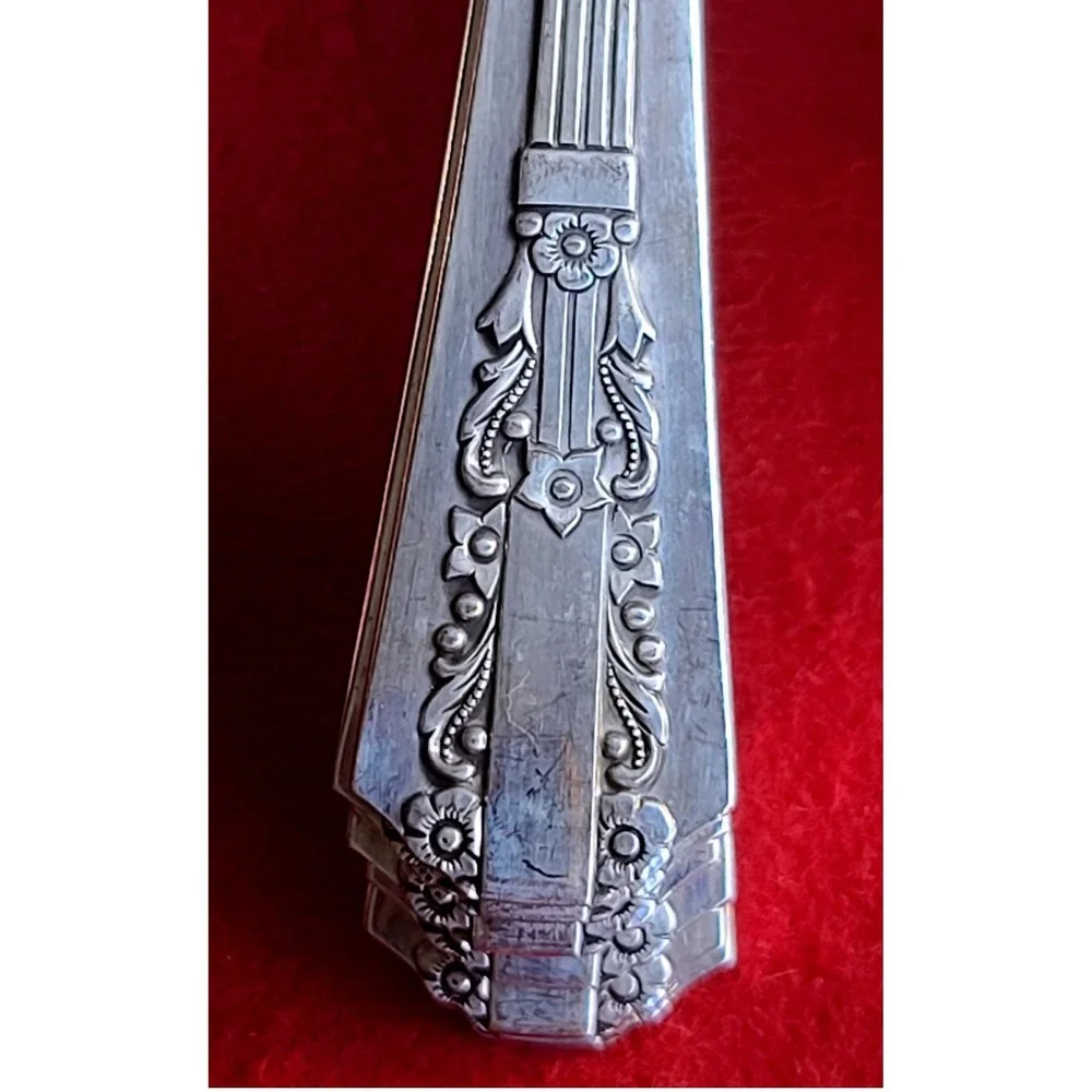 Wm. A. Rogers 1938 LIDO Silver Plated Flatware Set with Wood Chest 53‎ pieces